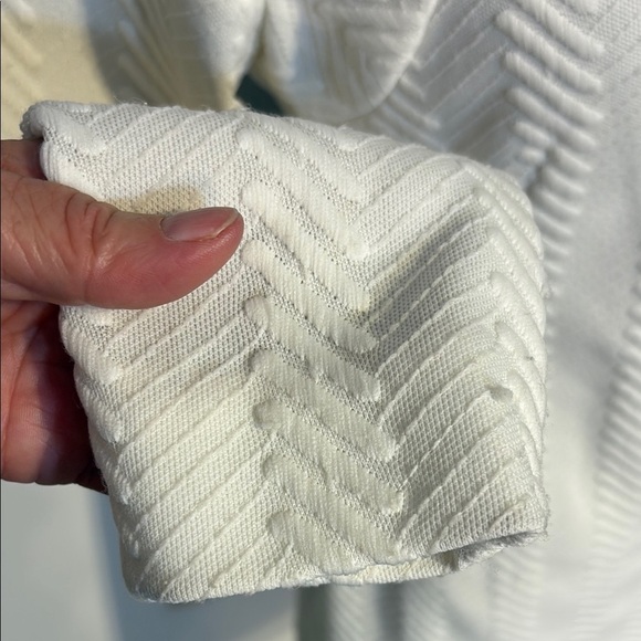 True Vintage Custom made 1960's Stylish White Chevron Pattern mini dress - Picture 3 of 7